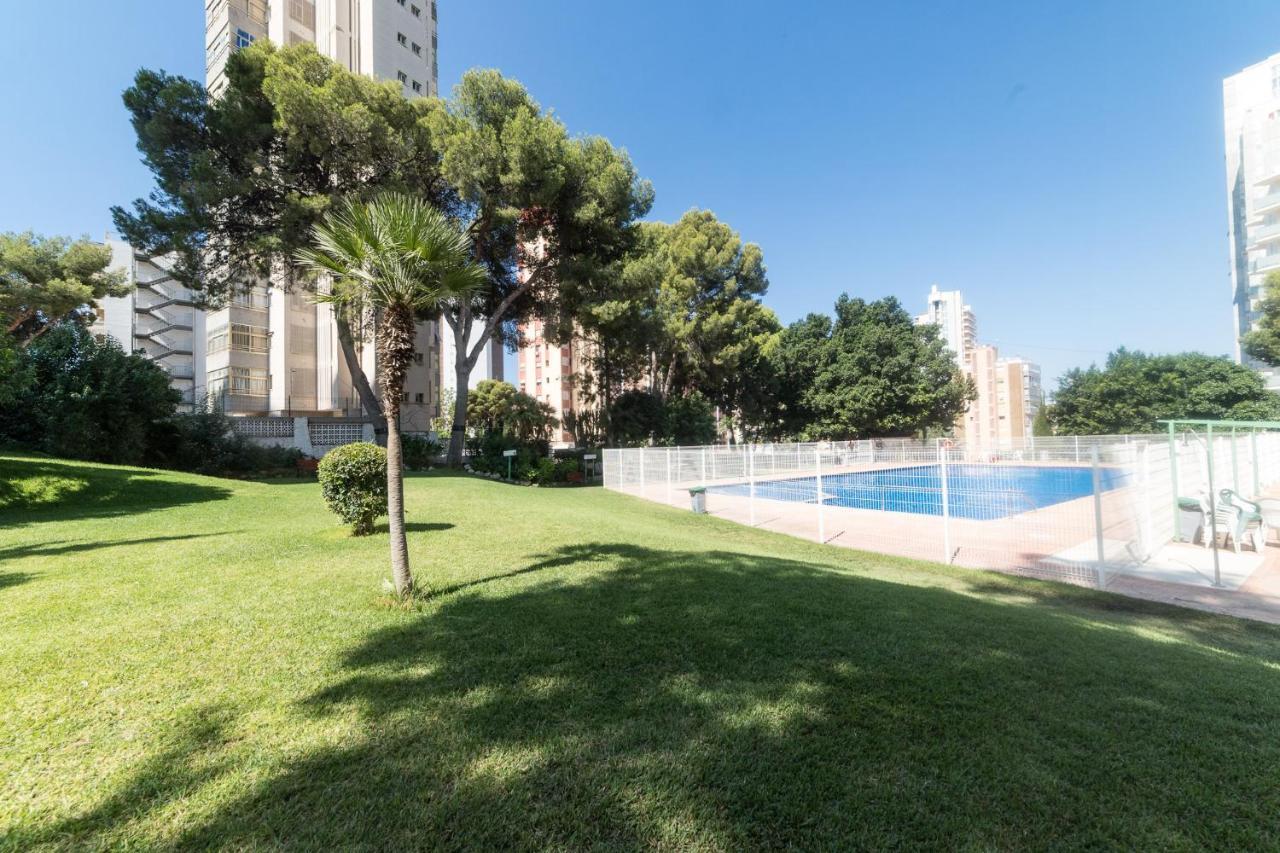Moonkey - Apto Paris Con Piscina Y Parking Apartment Benidorm Exterior photo