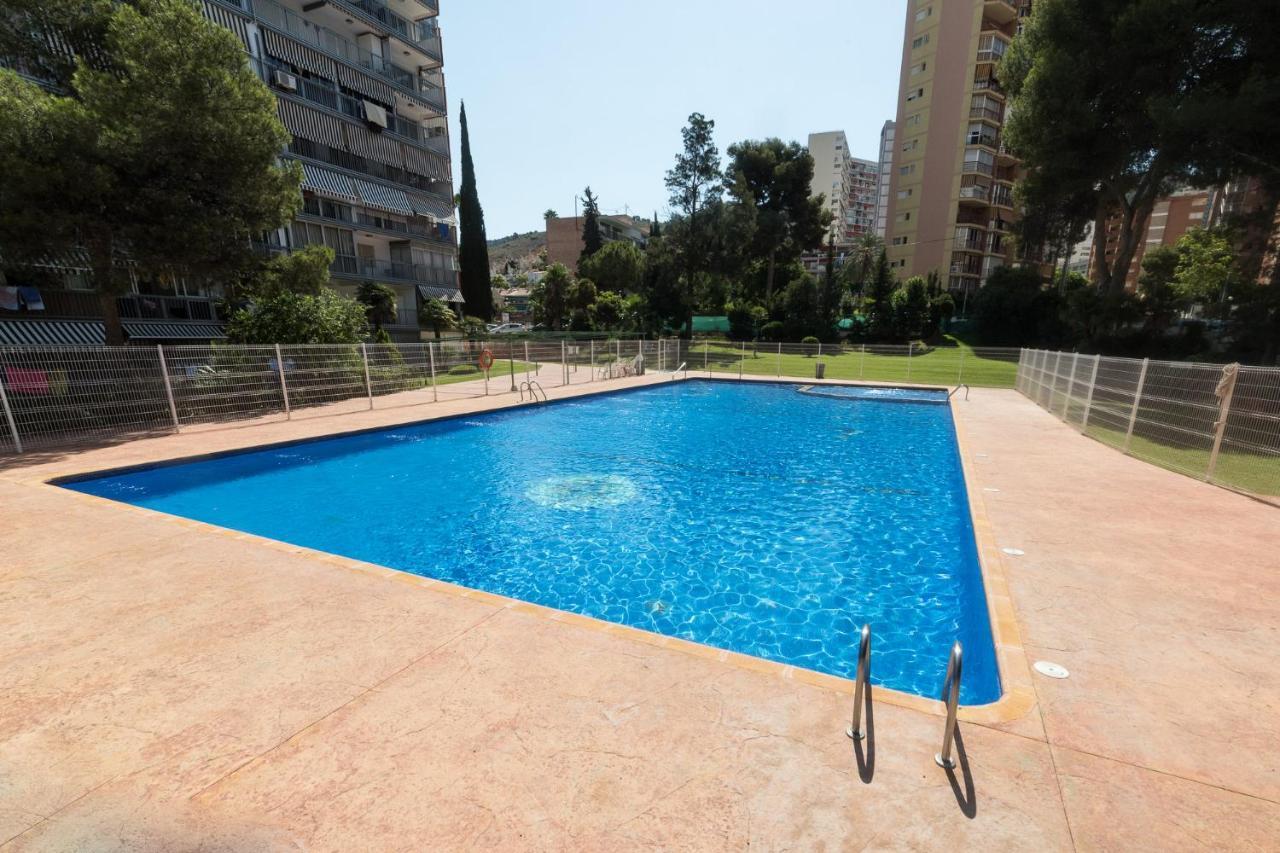 Moonkey - Apto Paris Con Piscina Y Parking Apartment Benidorm Exterior photo