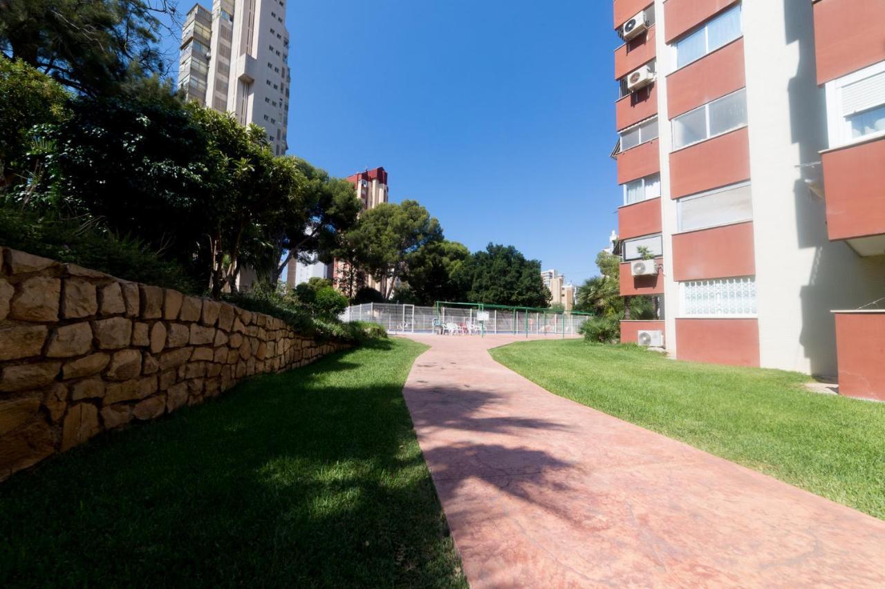 Moonkey - Apto Paris Con Piscina Y Parking Apartment Benidorm Exterior photo