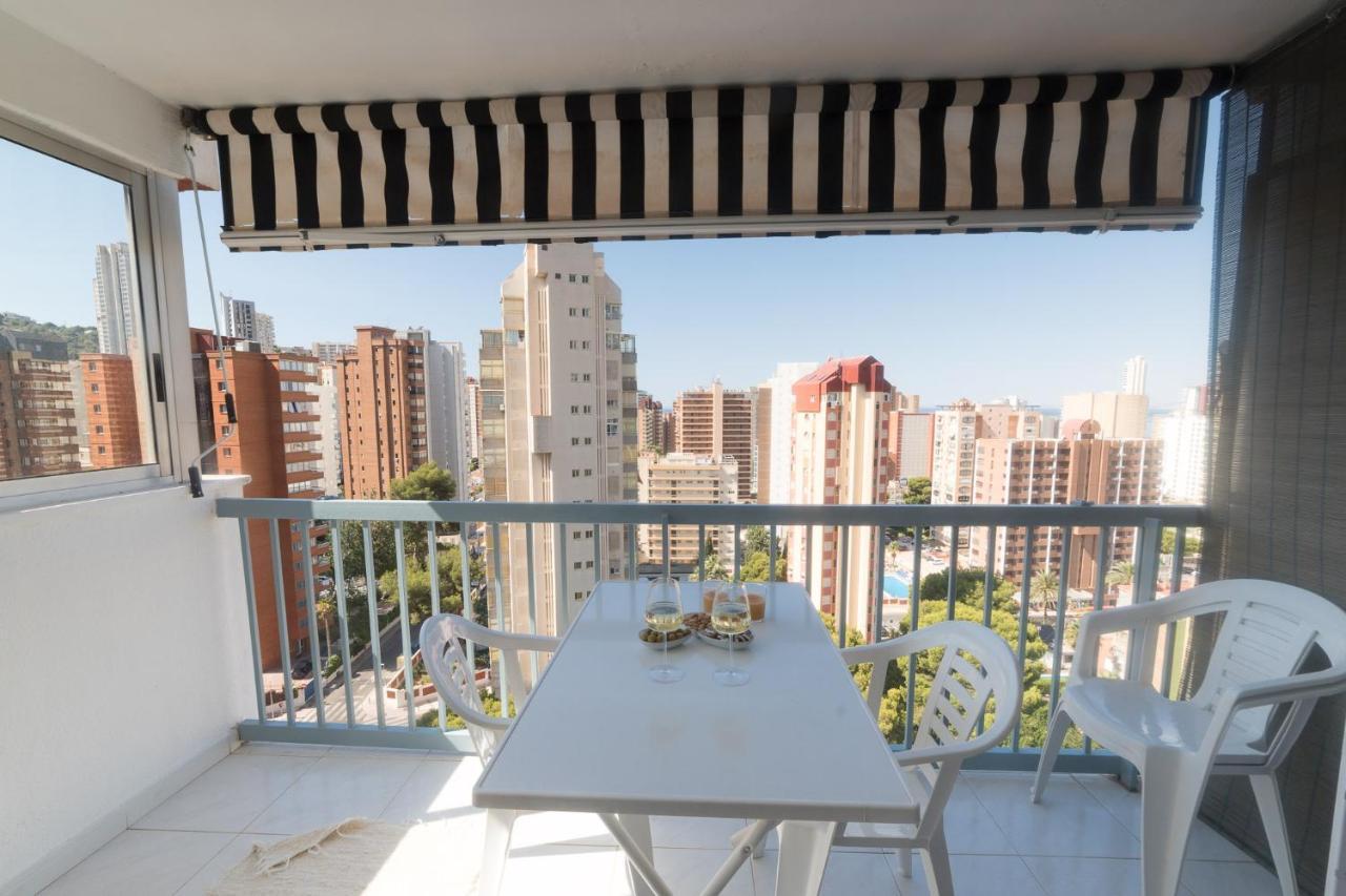 Moonkey - Apto Paris Con Piscina Y Parking Apartment Benidorm Exterior photo